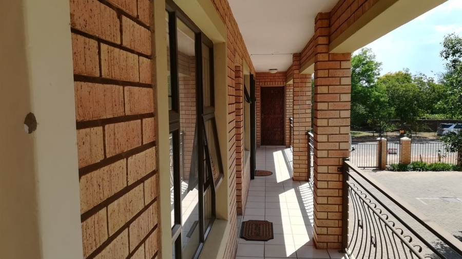 1 Bedroom Property for Sale in Potchefstroom North West